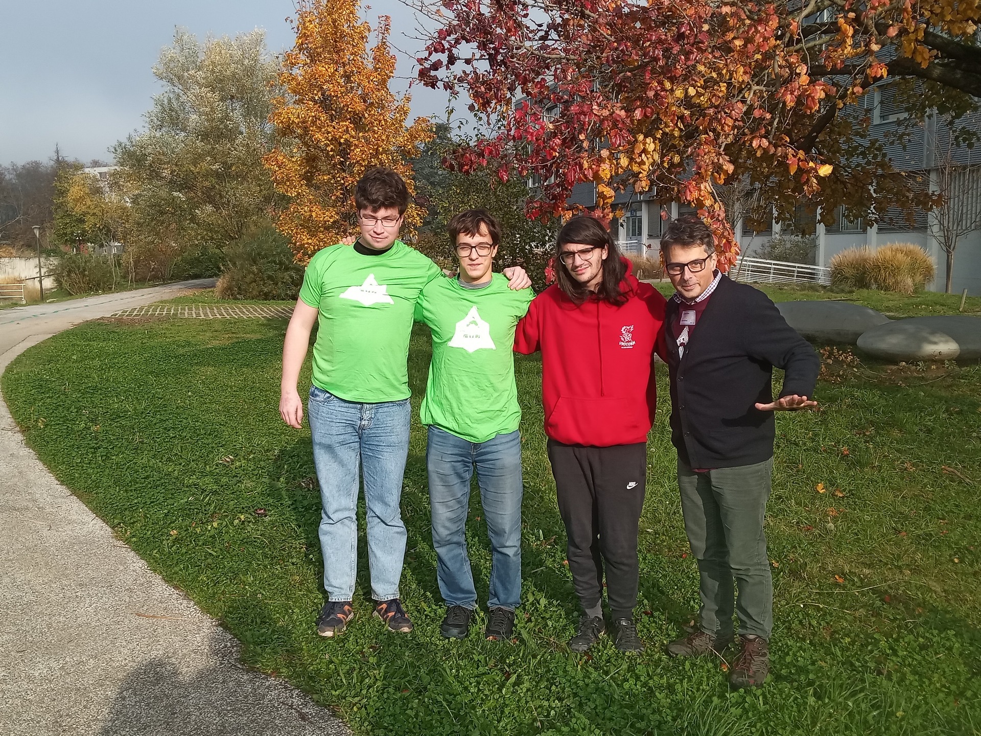 Picture of team UPS shipping solutions