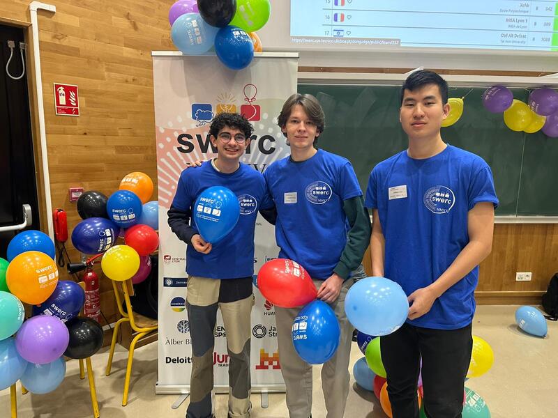 Picture of team Aarebitrary